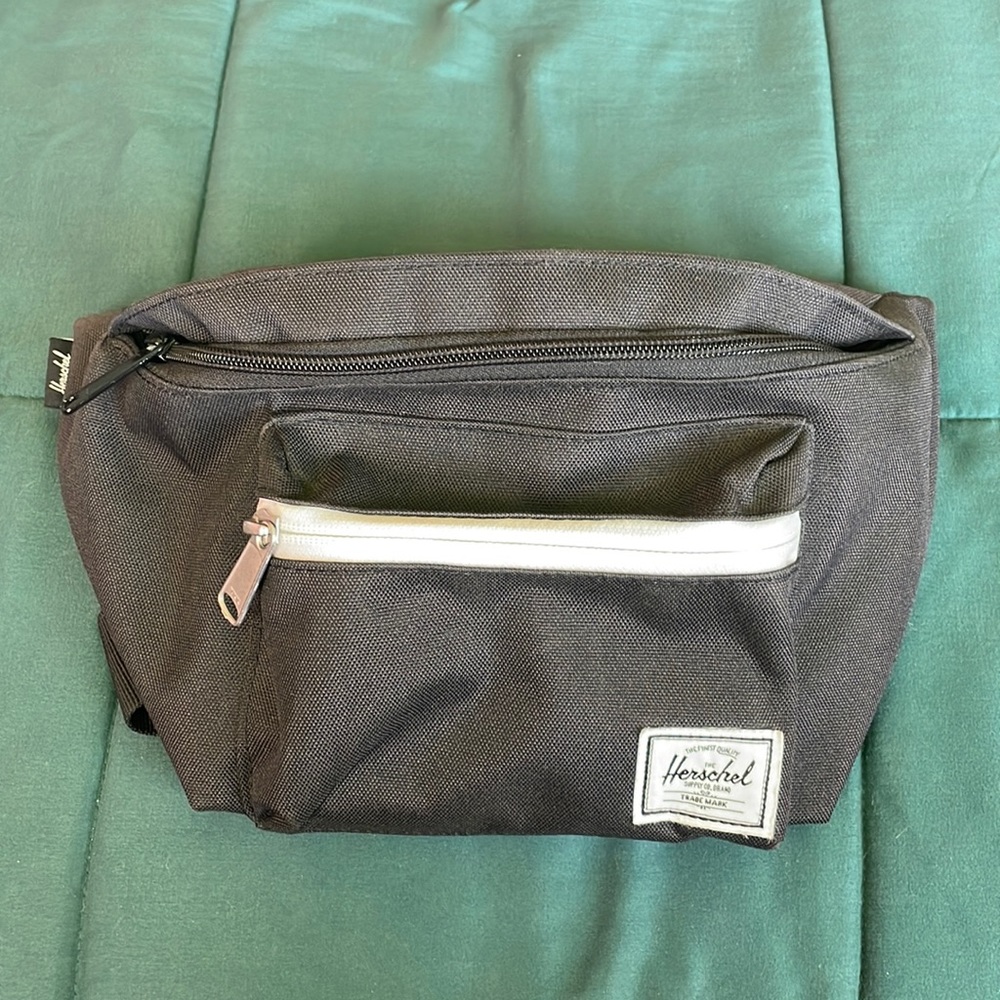 Black Herschel Fanny Pack